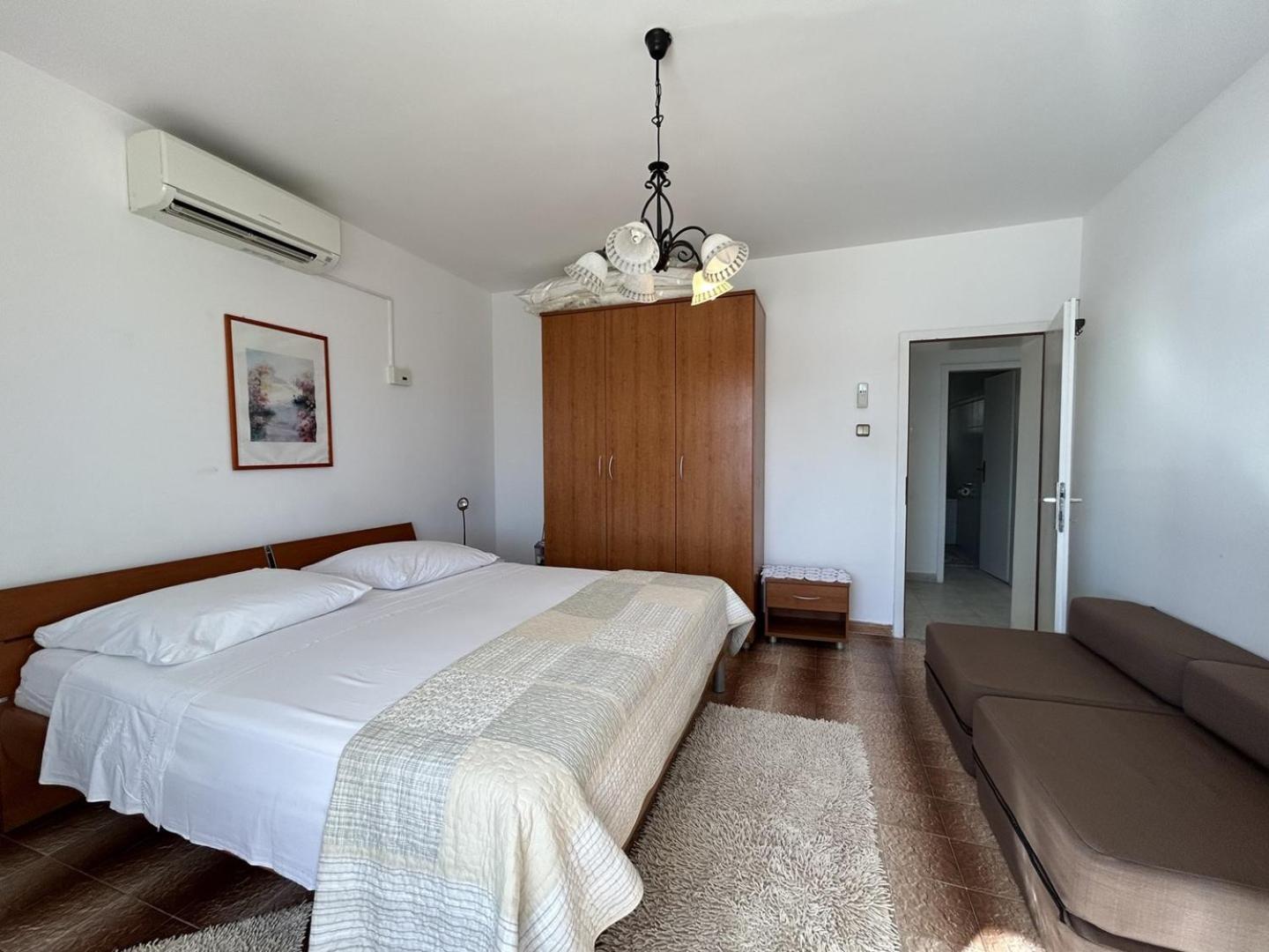Azure Apartments By The Sea Near City Omis Exterior photo