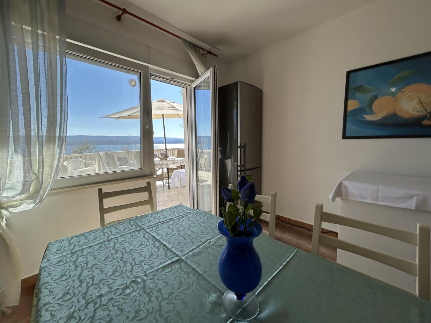 Azure Apartments By The Sea Near City Omis Exterior photo