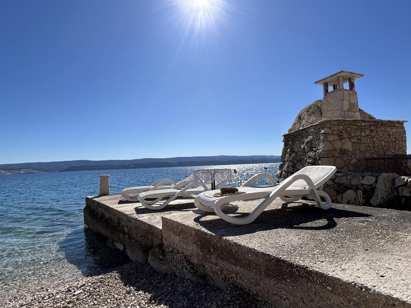 Azure Apartments By The Sea Near City Omis Exterior photo
