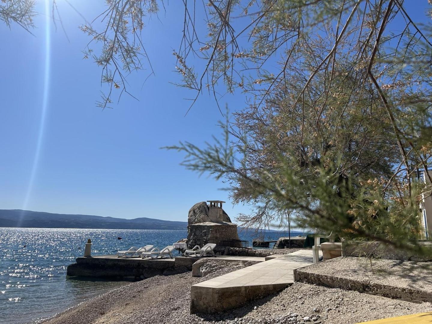 Azure Apartments By The Sea Near City Omis Exterior photo